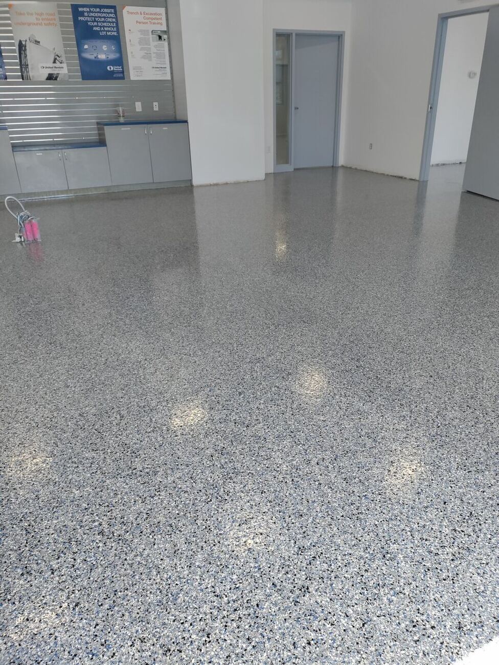 Flake Epoxy project in Colorado — photo 9